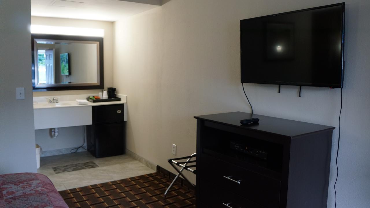 Plainville Best Stay Inn מראה חיצוני תמונה