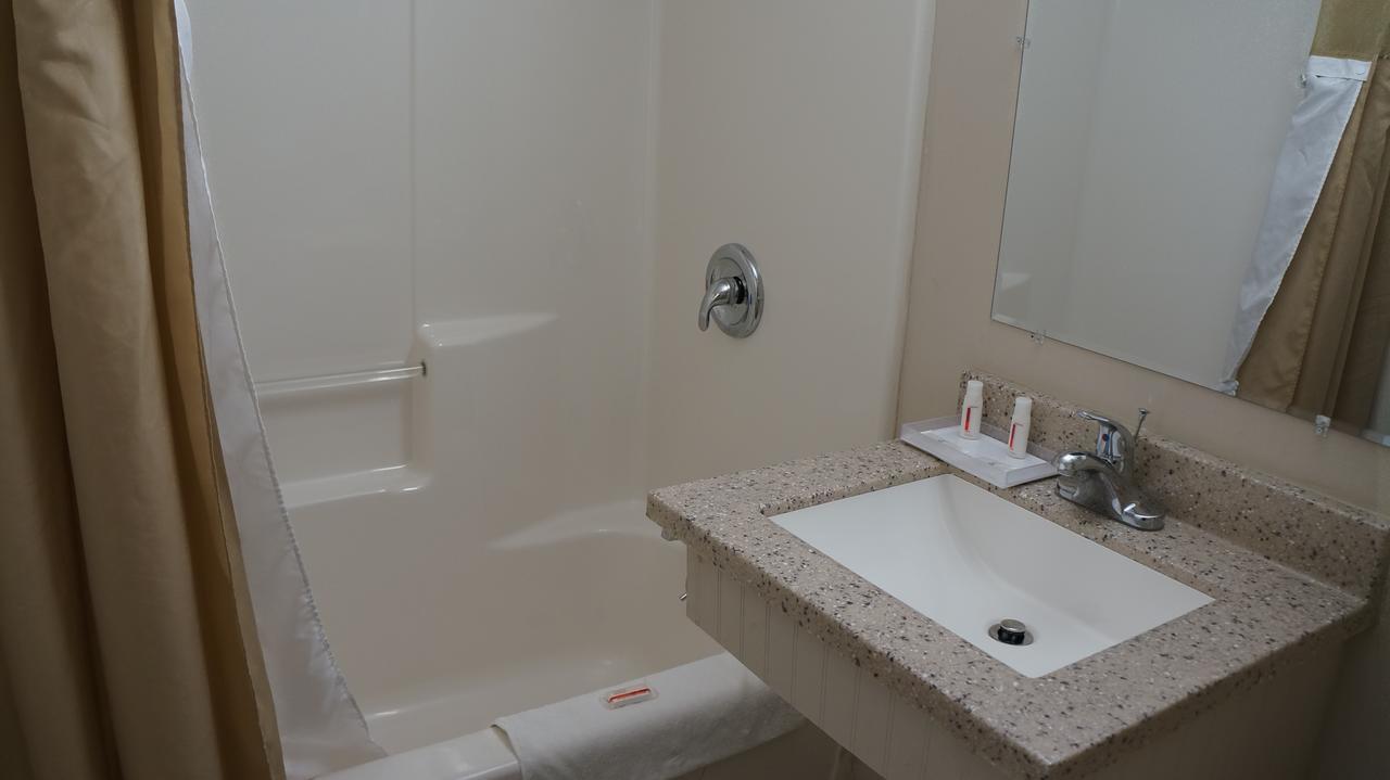 Plainville Best Stay Inn מראה חיצוני תמונה