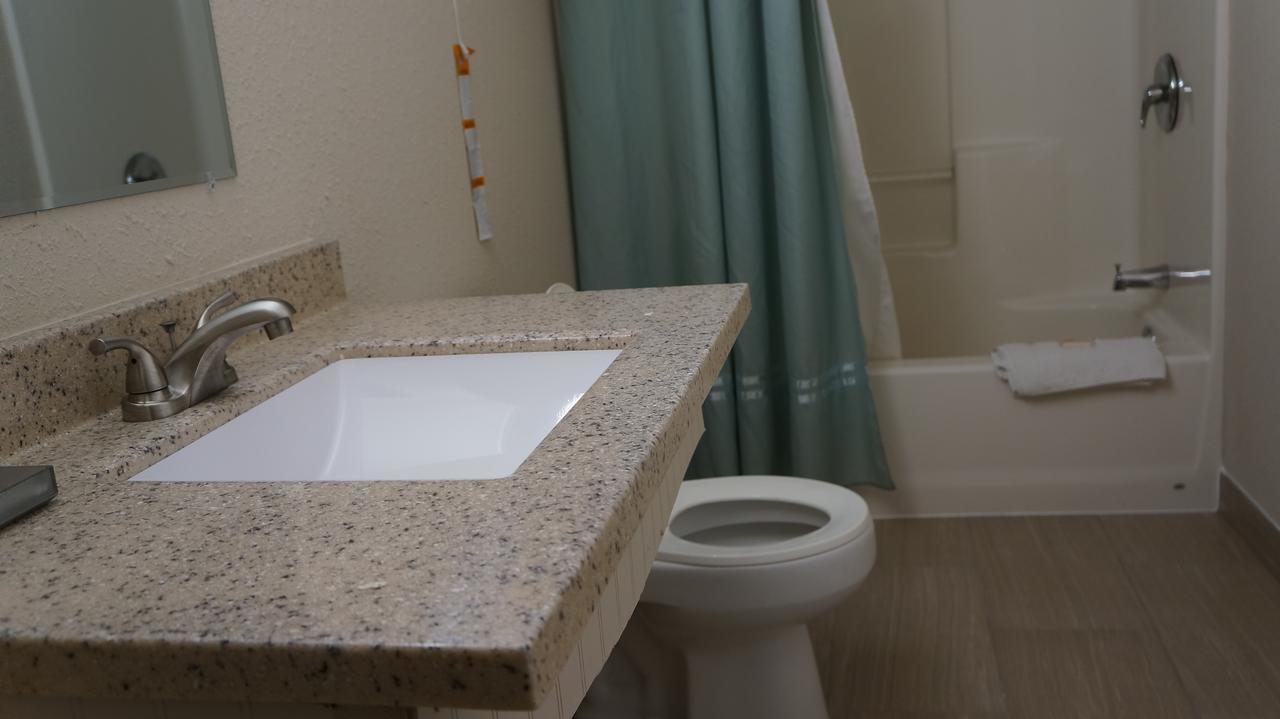 Plainville Best Stay Inn מראה חיצוני תמונה